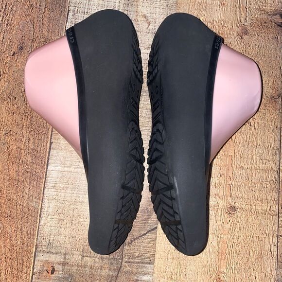 CROCS - WOMEN MAMMOTH FLAT SHOES - Picture 6 of 8